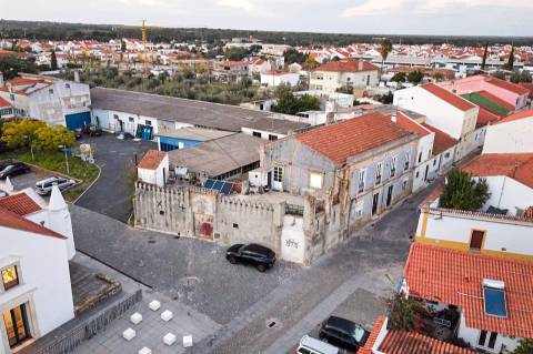 Edifício para habitação em Grândola