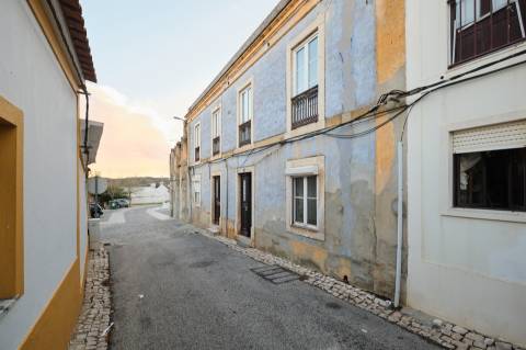 Edifício para habitação em Grândola