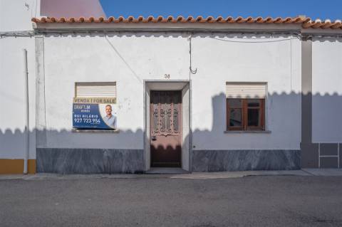 Moradia T3+1 em Ferreira do Alentejo