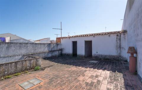 Moradia T3+1 em Ferreira do Alentejo