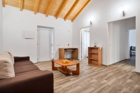 Moradia T2 remodelada em Monchique