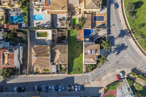 Terreno urbano no Algarve