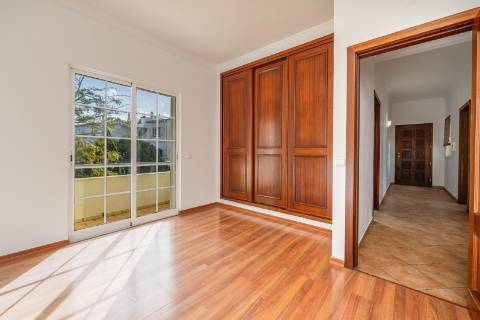 Apartamento T2 nas Ferreiras