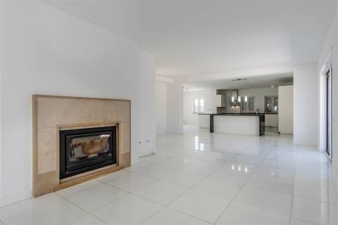 Monte alentejano com 28 hectares