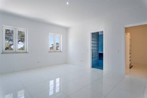 Monte alentejano com 28 hectares