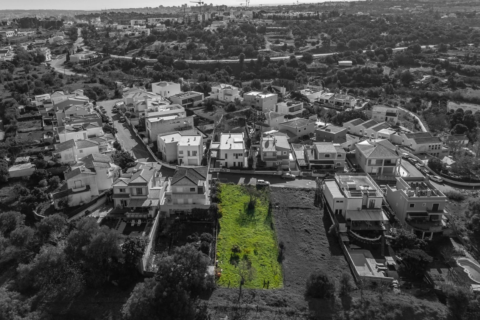 Terreno urbano para moradia