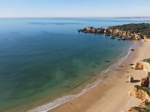 Terreno urbano para moradia