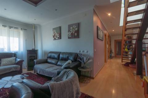 Apartamento T3 em Ermidas Sado