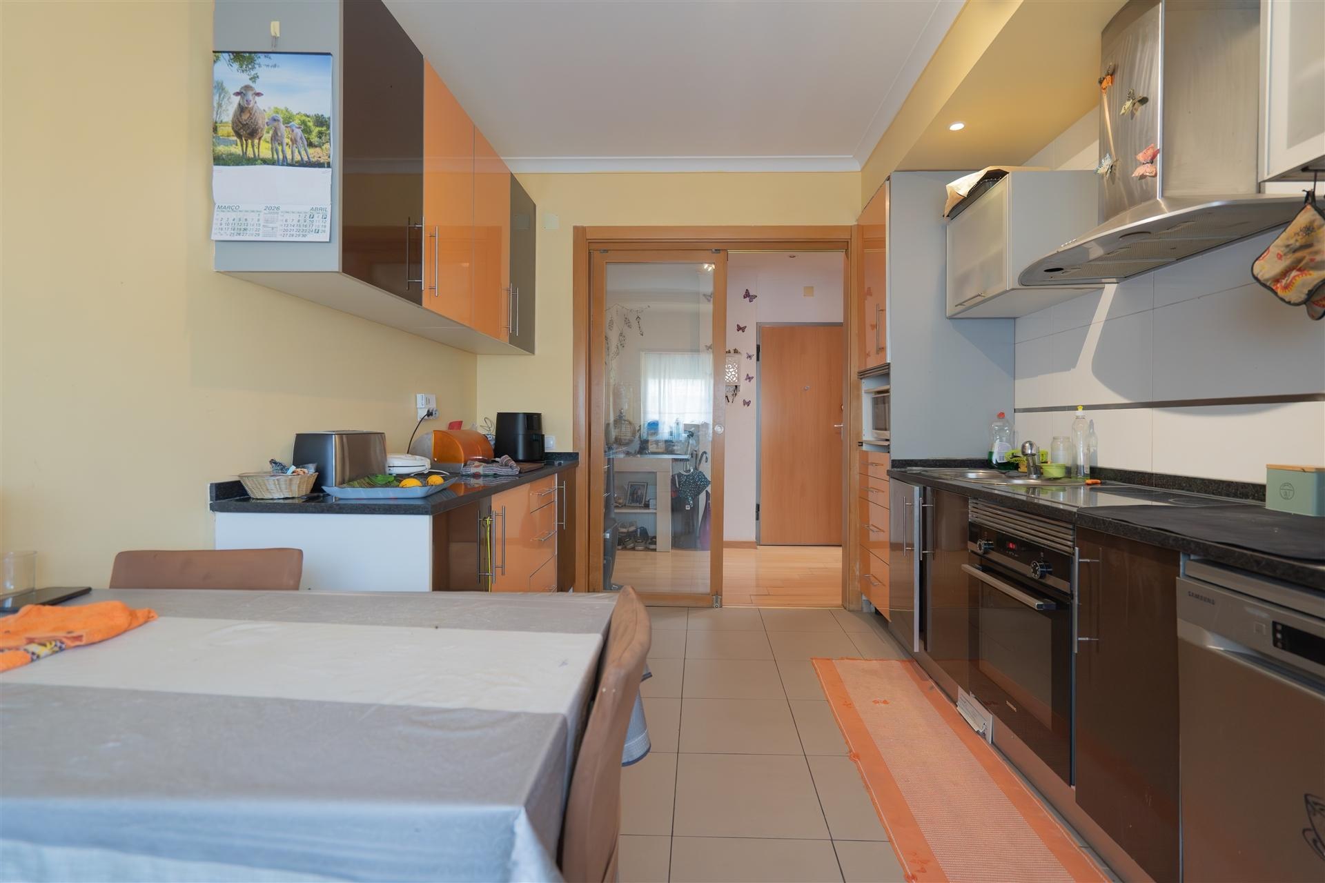 Apartamento T3 em Ermidas Sado