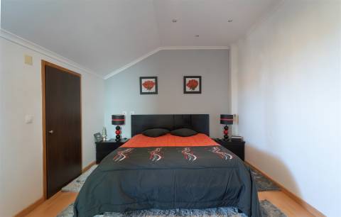 Apartamento T3 em Ermidas Sado