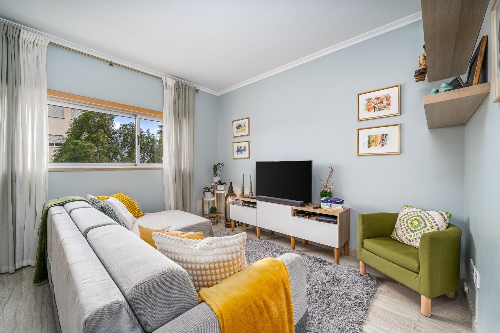 Apartamento T3 com garagem