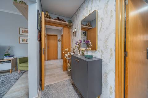 Apartamento T3 com garagem