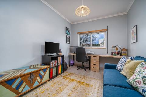Apartamento T3 com garagem