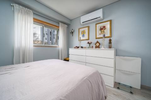 Apartamento T3 com garagem