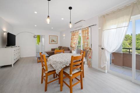 Apartamento T1+1 em Vilamoura
