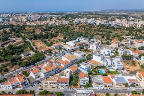 Terreno urbano em Portimão