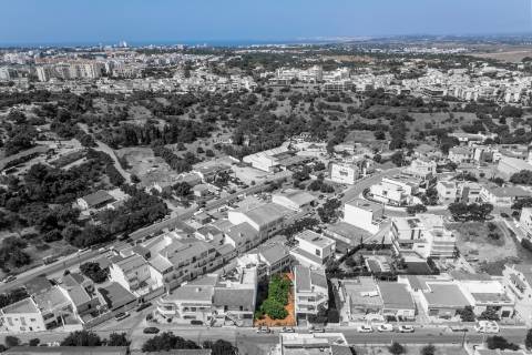 Terreno urbano em Portimão