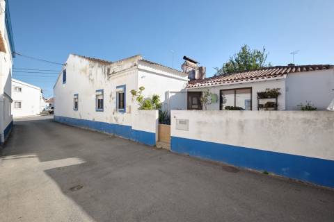 Moradia com garagem no Alentejo