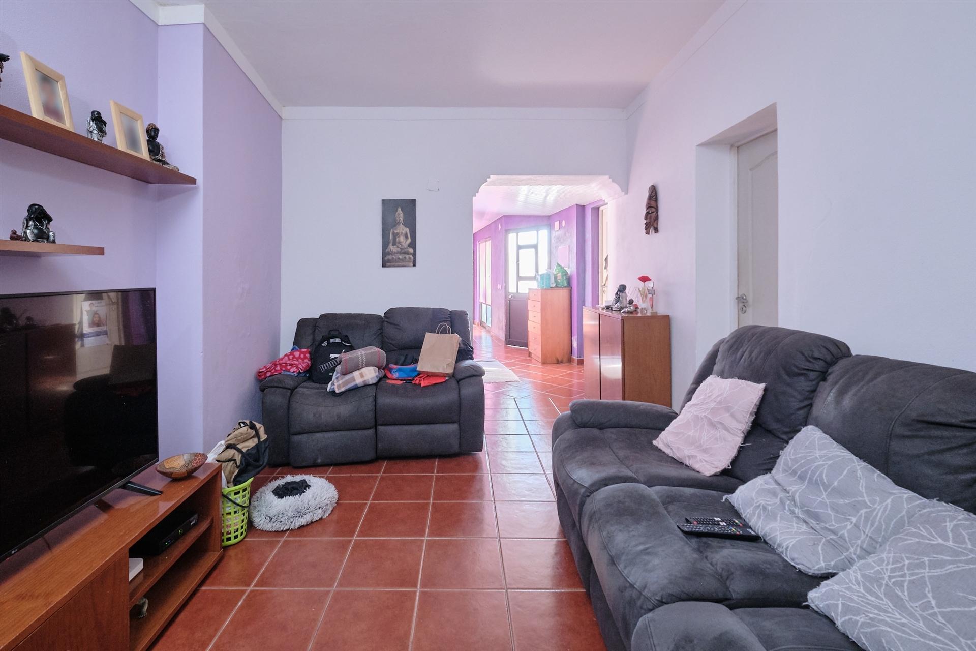 Moradia com garagem no Alentejo