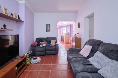 Moradia com garagem no Alentejo