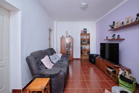 Moradia com garagem no Alentejo
