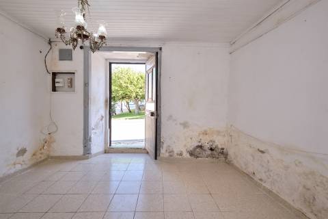 Moradia com garagem no Alentejo