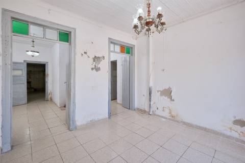 Moradia com garagem no Alentejo