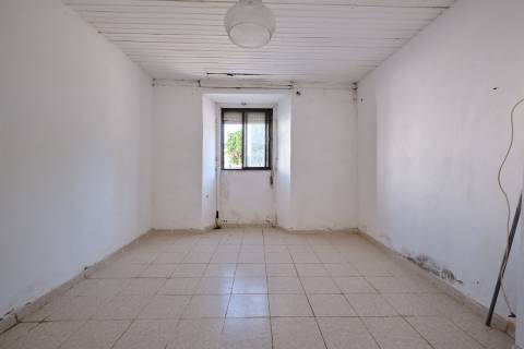 Moradia com garagem no Alentejo