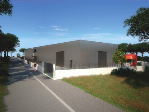 Pavilhão em Batalha com 370 m2