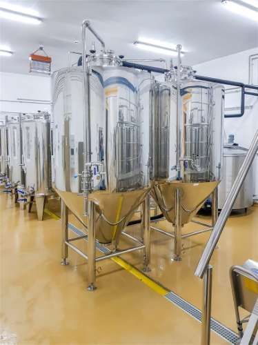 Fábrica de Gin e Cerveja Artesanal