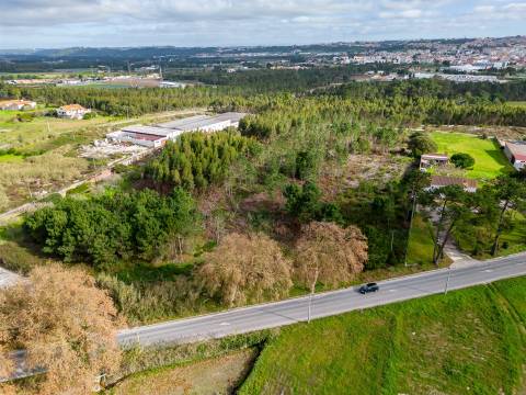 Terreno urbanizável na E.N. 360 - Estrada da Foz Aguas Santas  - Caldas da Rainha