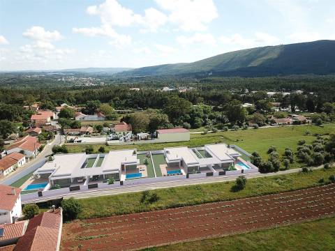 Moradia T3+1 em construção em Alcobaça