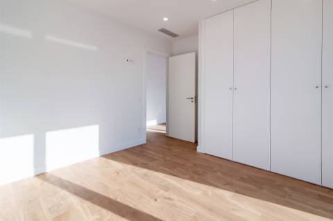 Apartamento T3 Duplex na Urbanização Quinta dos Capuchos, Leiria