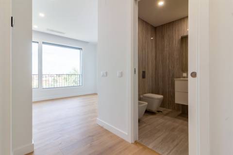 Apartamento T3 Duplex na Urbanização Quinta dos Capuchos, Leiria