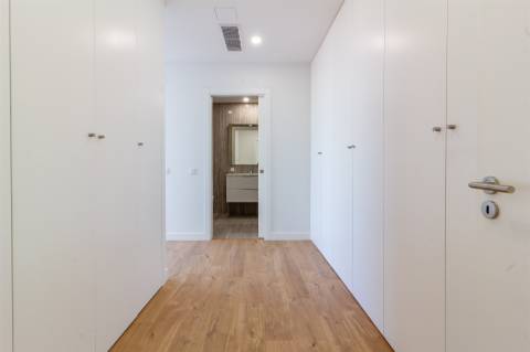 Apartamento T3 Duplex na Urbanização Quinta dos Capuchos, Leiria