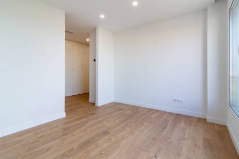 Apartamento T3 Duplex na Urbanização Quinta dos Capuchos, Leiria