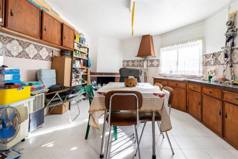 Moradia T5 em São Jorge, Porto de Mós