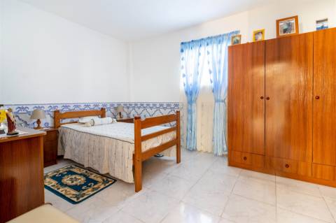 Moradia T5 em São Jorge, Porto de Mós