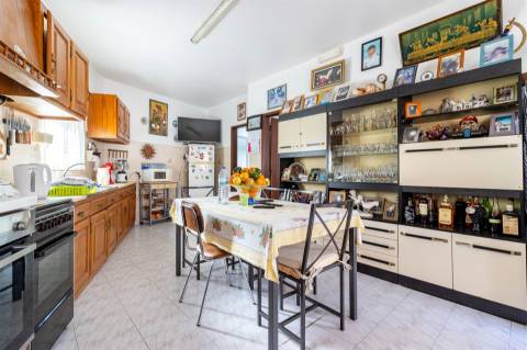 Moradia T5 em São Jorge, Porto de Mós