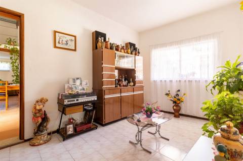 Moradia T5 em São Jorge, Porto de Mós