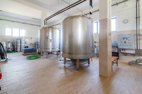 Fábrica de Cerveja  Artesanal  com Marca Registada - MAFRA, LISBOA