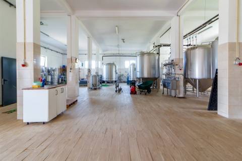 Fábrica de Cerveja  Artesanal  com Marca Registada - MAFRA, LISBOA