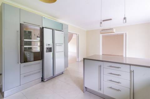 Moradia T4 em Caranguejeira – Leiria