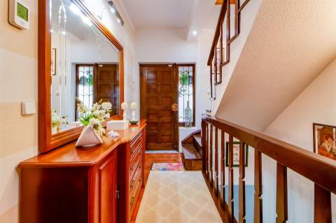 Moradia  T5 em Telheiro, Maceira