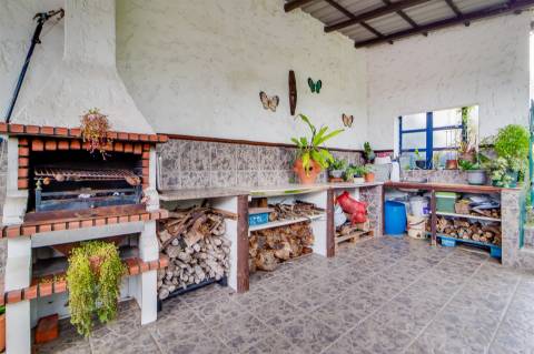 Moradia  T5 em Telheiro, Maceira