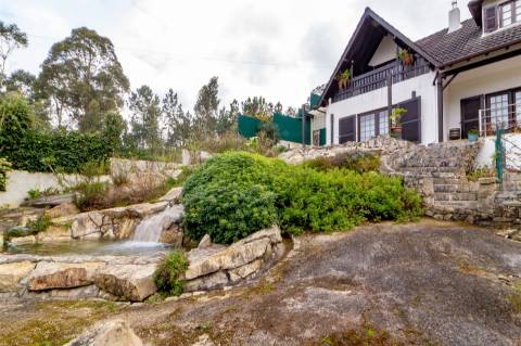 Moradia  T5 em Telheiro, Maceira