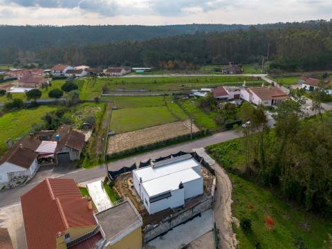 Moradia T3 Térrea e Isolada em Espinheira, Pombal