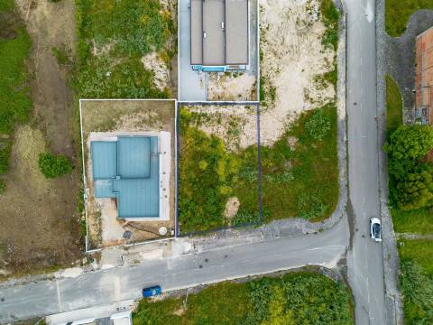 Lote de Terreno com 493m², para Construção de Moradia Unifamiliar!