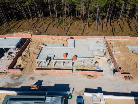 Moradia T3 Térrea de Arquitetura Moderna em Pataias | Alcobaça