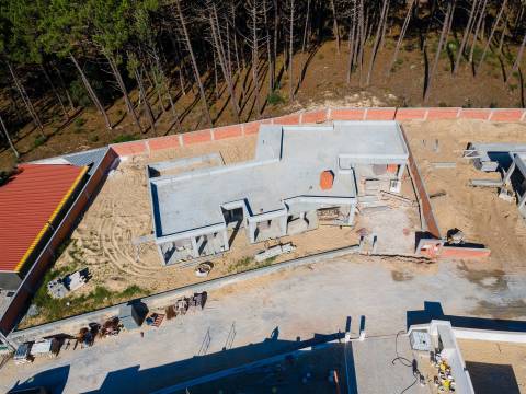 Moradia T3 Térrea de Arquitetura Moderna em Pataias | Alcobaça